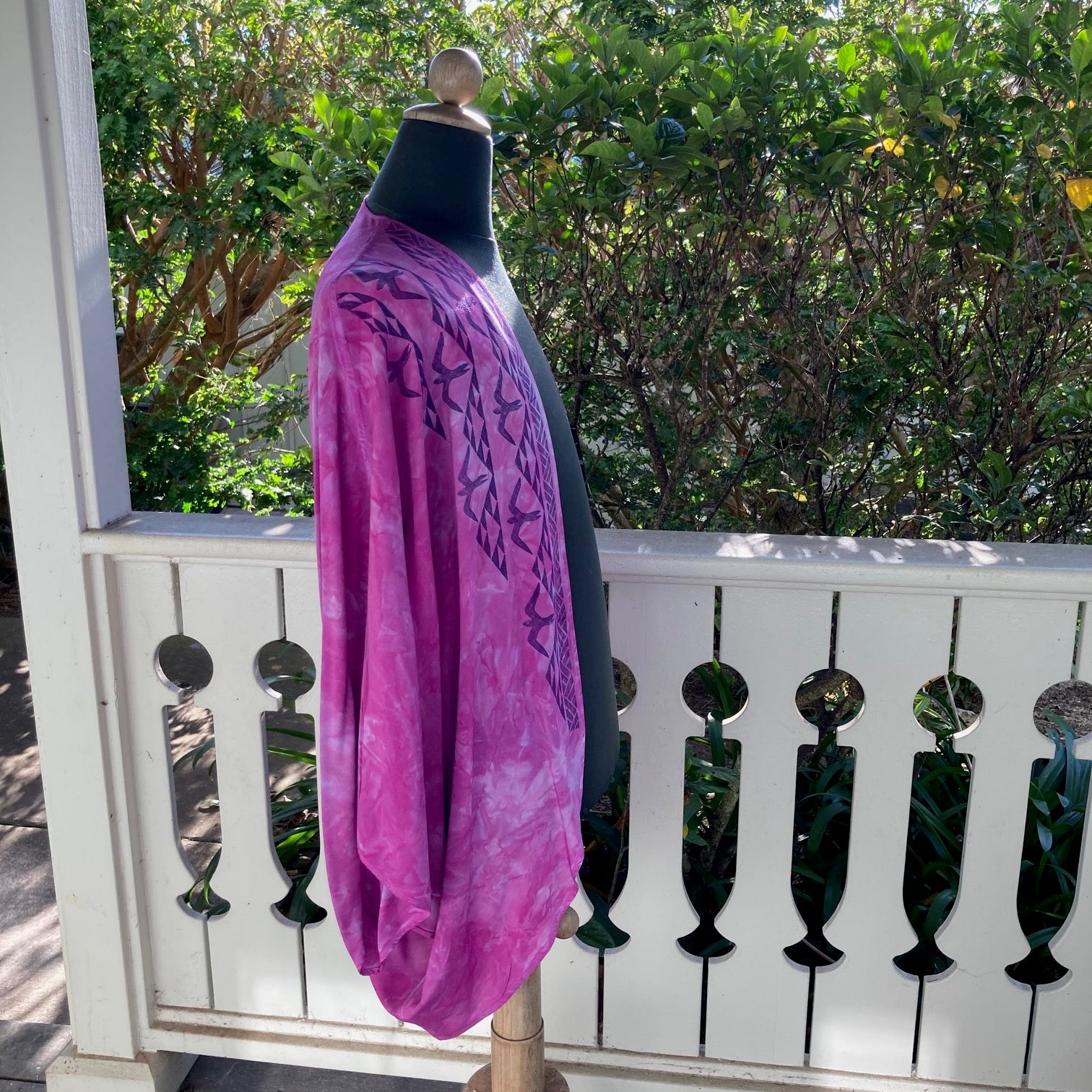 Ohe Kapala Kimono Shrug (KiShrug) In Fuschia with the Mauna and 'Iwa