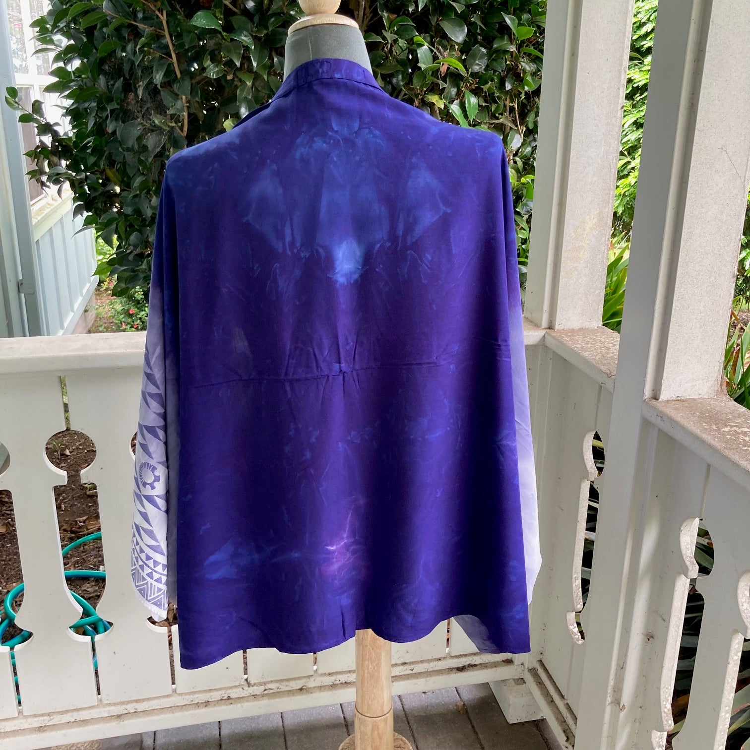 Ohe Kapala Shrug in Purple with the Mauna and Day/Night