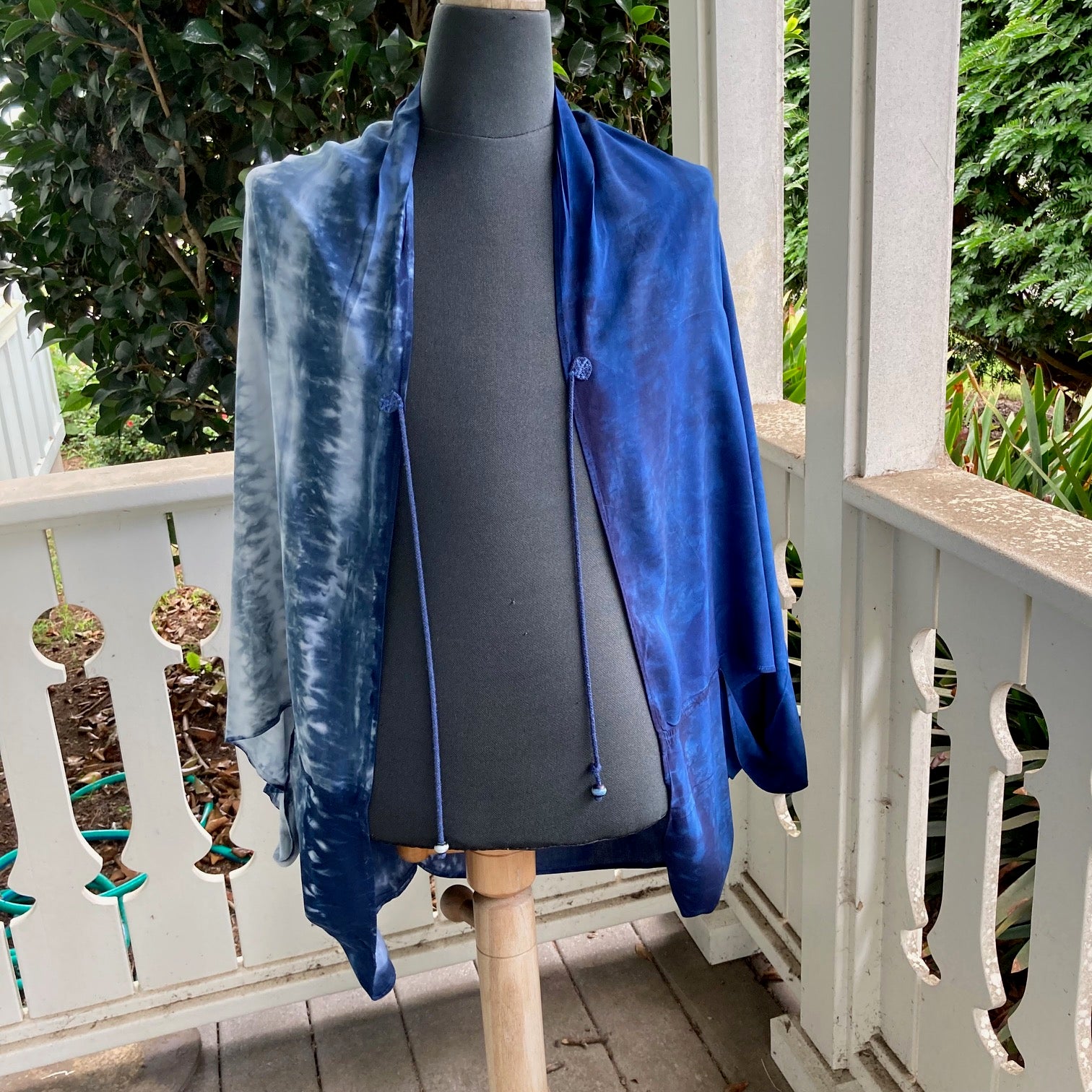 Shibori Honeycomb Rayon Shrug in Blue 007