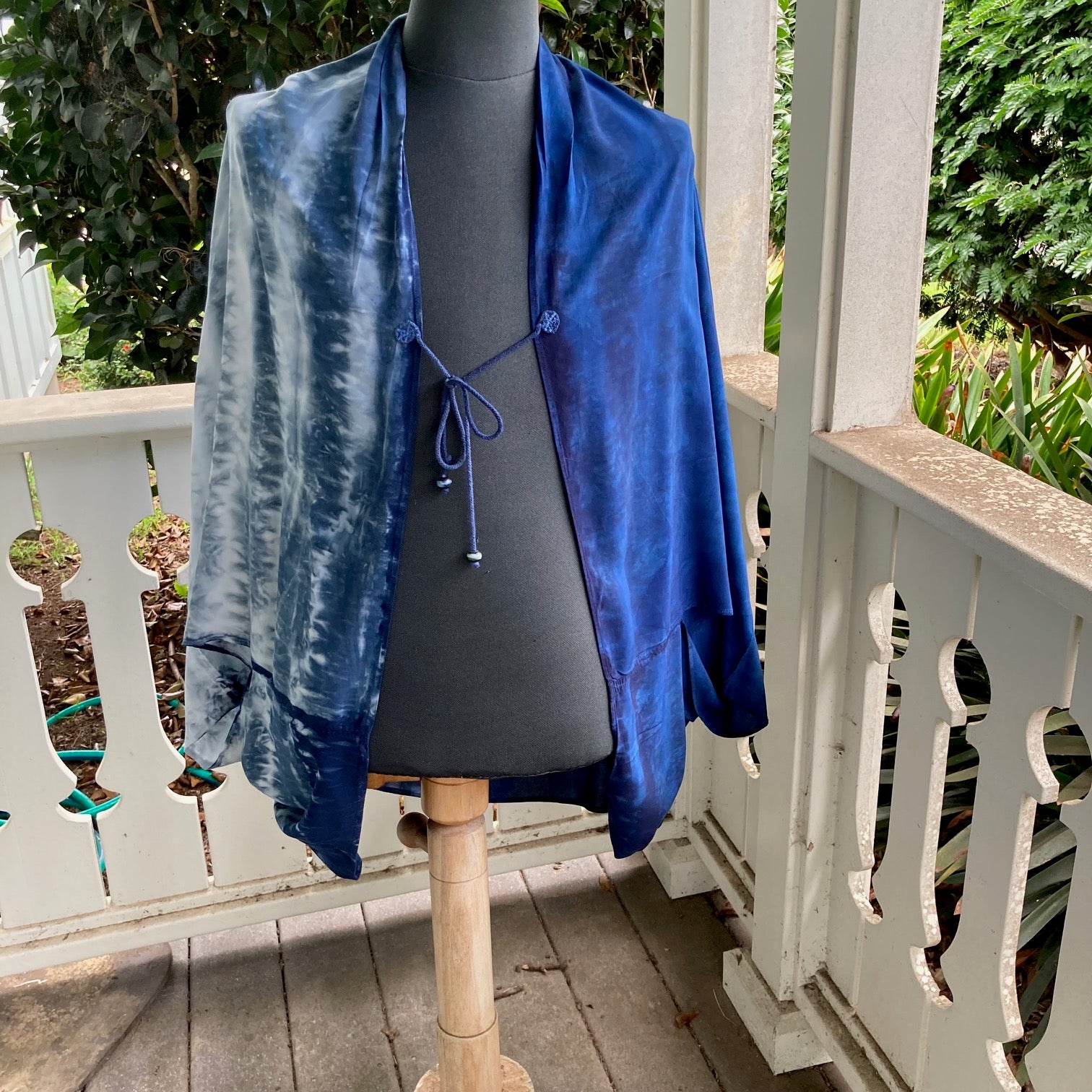 Shibori Honeycomb Rayon Shrug in Blue 007