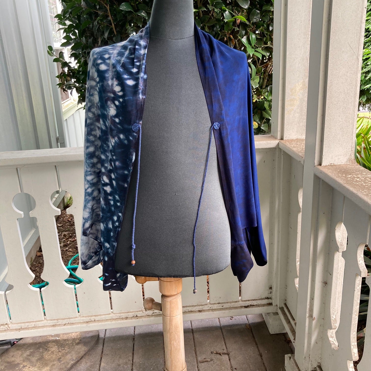 Shibori Honeycomb Rayon Shrug in Blue 008