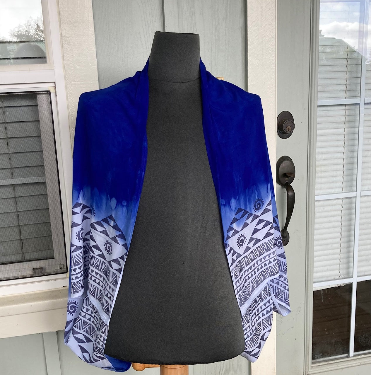Ohe Kapala Shrug in Brilliant Blue to White Ombre with the Mauna
