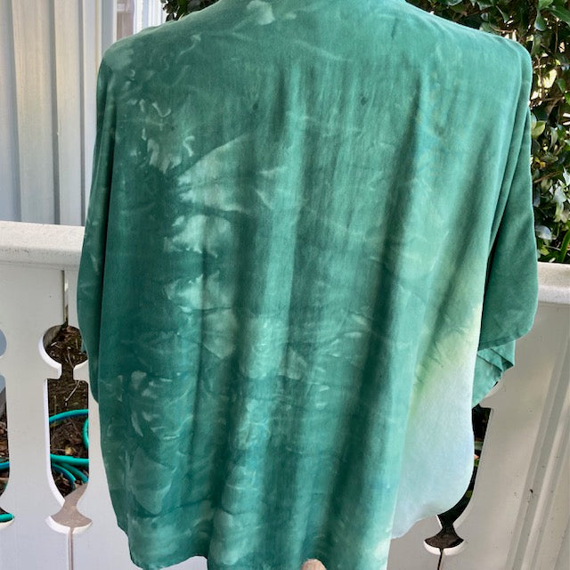 Ohe Kapala TIE Blouse in Green Ombre with the Mauna