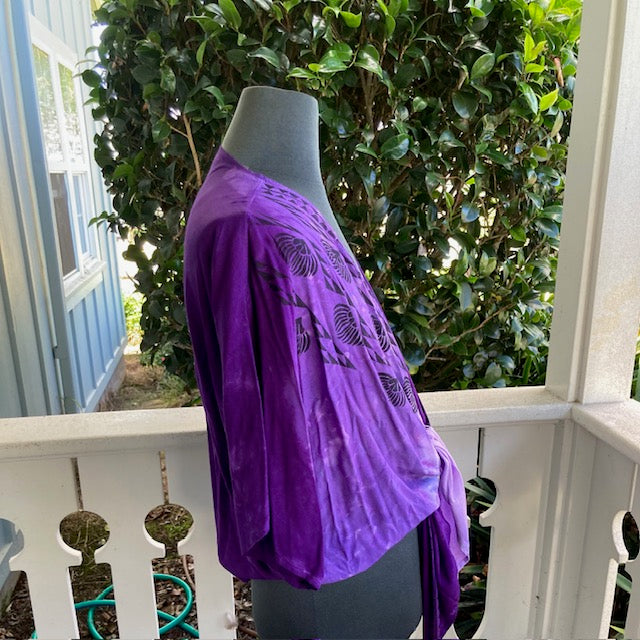 Ohe Kapala TIE Blouse in Purple Ombre with the Mauna and Lehua