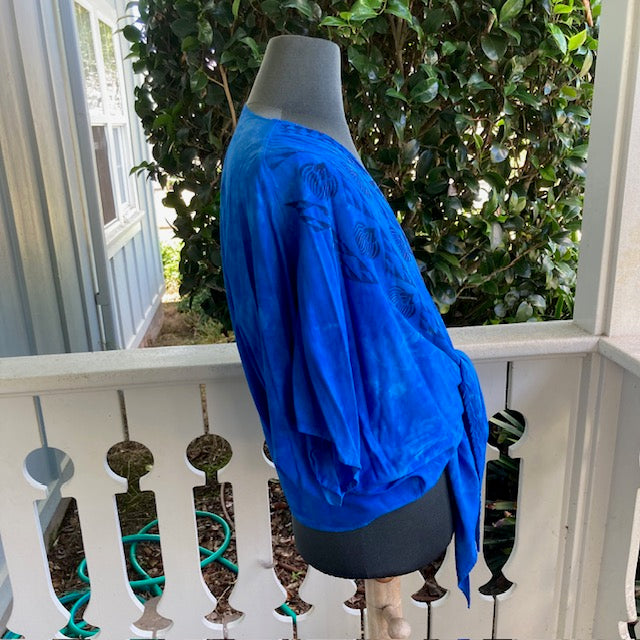 Ohe Kapala TIE Blouse in Medium Blue with the Mauna and Lehua
