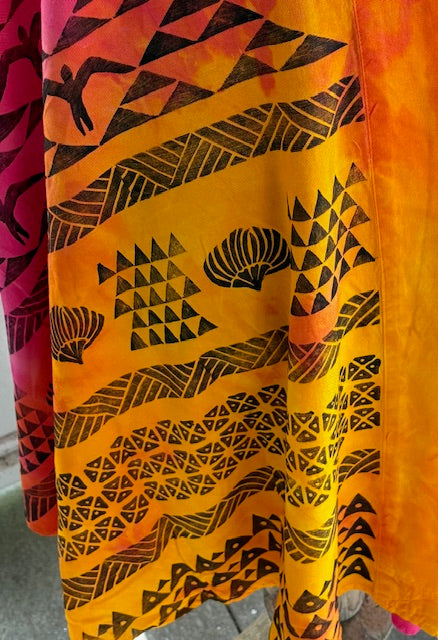 Ohe Kapala Kimono Wrap in Mottled Red and Yellow