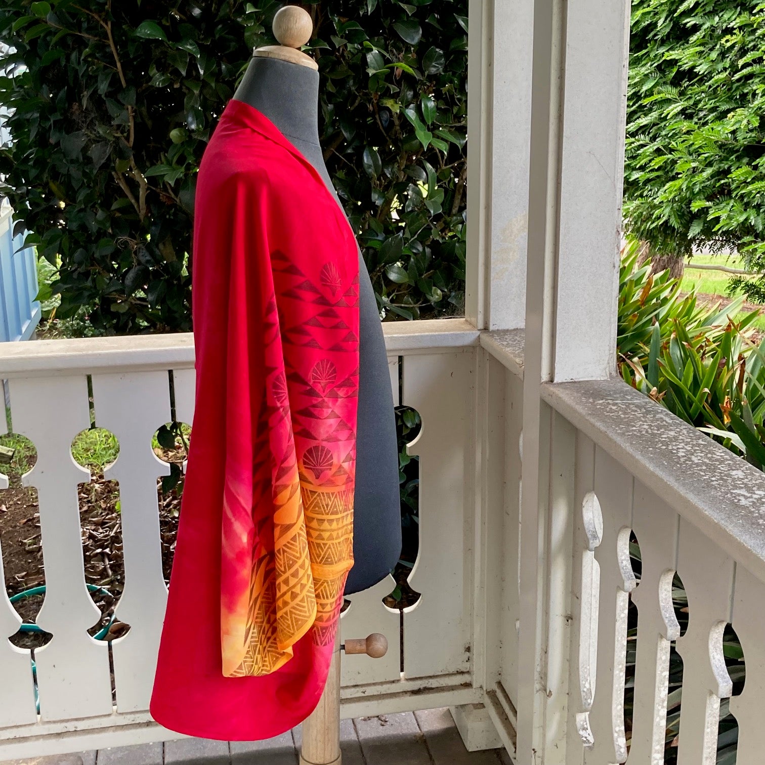 Ohe Kapala Shrug in Red and Yellow with the Lehua and the Mauna