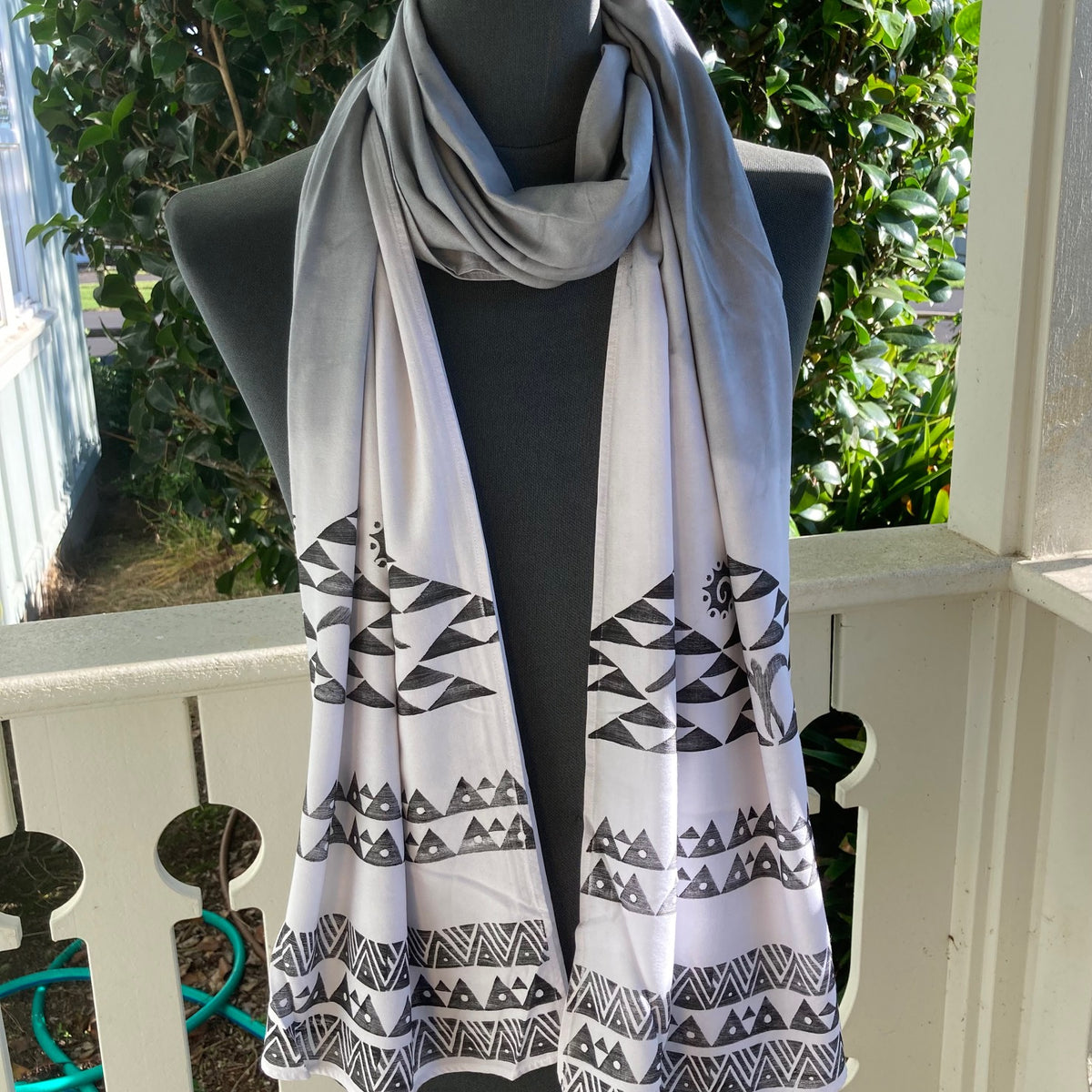 Ohe Kapala Rayon Wrap in Gray with Mauna and 'Iwa