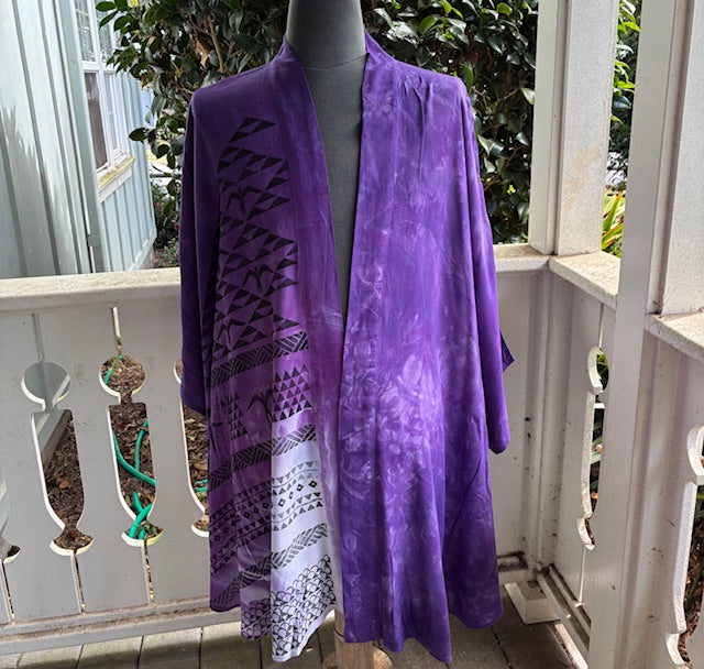 Ohe Kapala Kimono Wrap in Mottled Purple