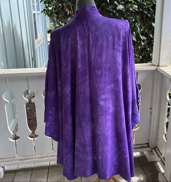 Ohe Kapala Kimono Wrap in Mottled Purple