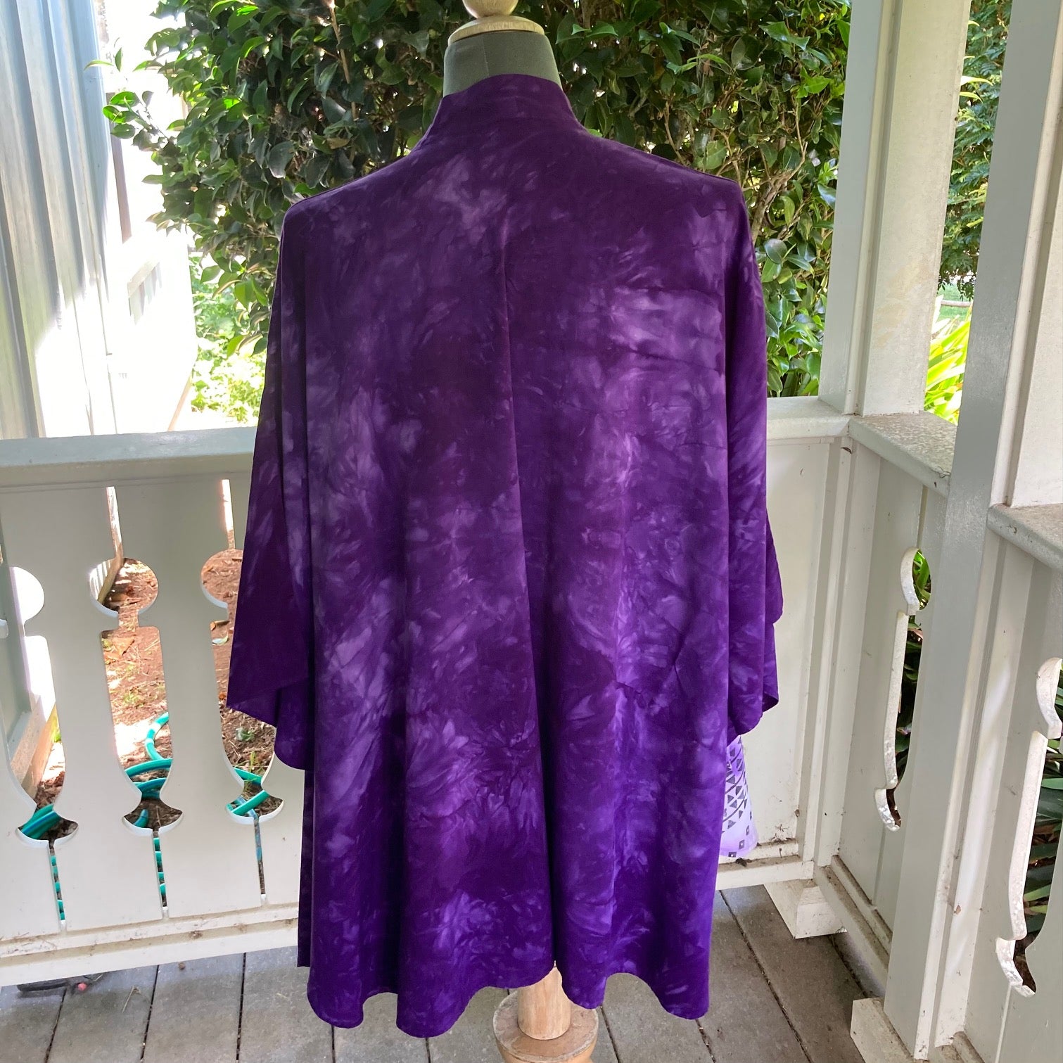 Ohe Kapala Kimono Wrap (KiWrap) In Mottled Purple with the Mauna and Lehua