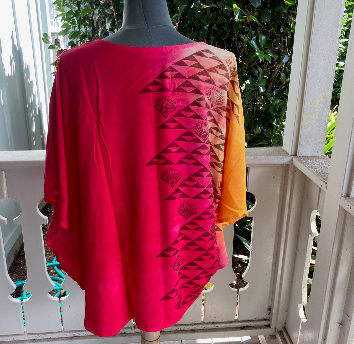 SIZE XLARGE  Ohe Kapala Blouse in Red and Yellow with Mauna and Lehua