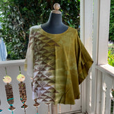 SIZE LARGE  Ohe Kapala Blouse in Moss with Mauna and Lehua