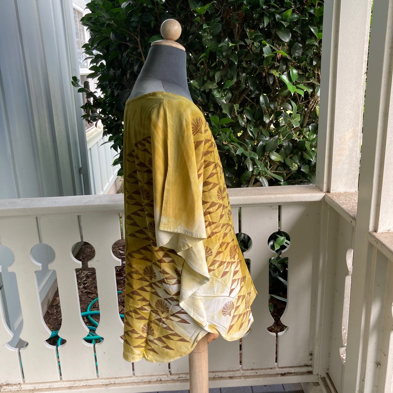 SIZE SMALL Ohe Kapala Blouse in Mustard with the Manua and Lehua