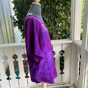 SIZE SMALL Ohe Kapala Blouse in Magenta with the Manua and Lehua