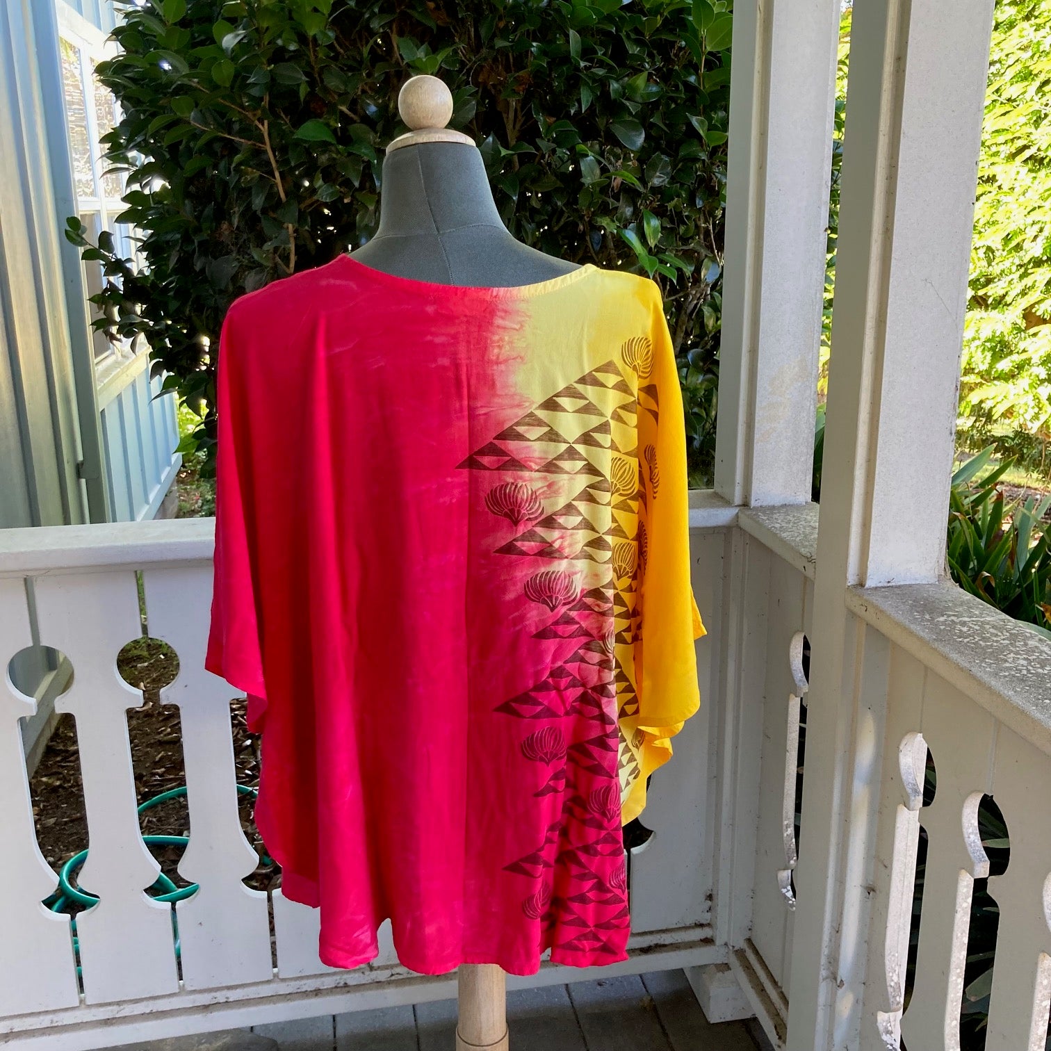 SIZE 2XL  Ohe Kapala Blouse in Red and Yellow with Mauna and Lehua