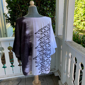 SIZE 2XL  Ohe Kapala Blouse in Gray with Mauna and Lehua