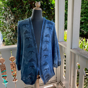 Ohe Kapala Kimono Shrug (KiShrug) In Blue with the Mauna and 'Iwa