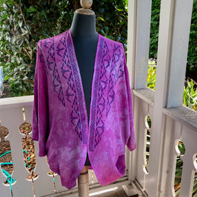 Ohe Kapala Kimono Shrug (KiShrug) In Grape with the Mauna and Lehua